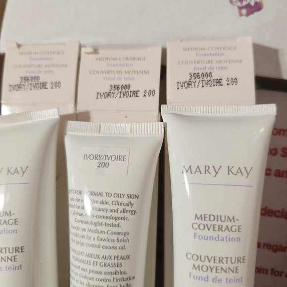 1 Mary Kay Medium Coverage Ivory 200 Liquid Foundation 1 OZ GRAY CAP - Picture 4 of 4